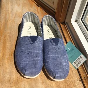 Tom’s - Men’s Classic Navy Rugged Canvas